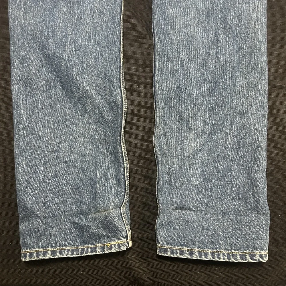 Levis straight zip